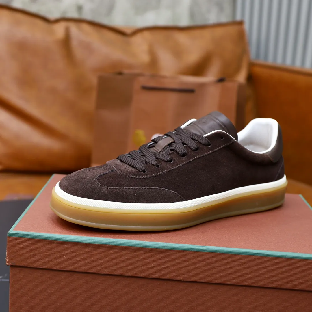 Men's Men's Shoes💰540💰••New Products•• LoroPian*_Noyo-Pianya New men's casual moral training sneakers, LP lace-up casual shoes!  Made of original imported soft cowhide and suede fabric, it highlights the sporty style. The heel is decorated with logo embossing and the original molding. The raw rubber translucent sole combined with the color welt adds a sense of modernity to the shoe. The shoe is overall refreshing and easy to match with style. It has a full cowhide lining for the feet. The original box packaging at the counter comes with wooden balls and a dust bag! Size: 38-44 (.45 customized)